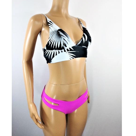 L Space Black & White Floral top, Pink Bottom 2Pc - Picture 1 of 4